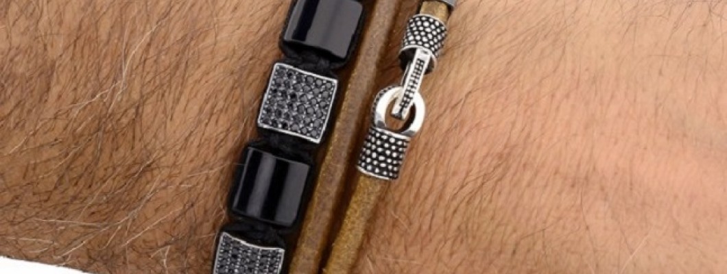 Gümüş Deri Bileklik Modellerinde Şıklık Yarışı Gümüş Deri Bileklik Modellerinde Şıklık Yarışı