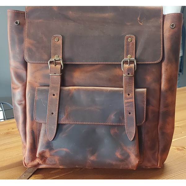 Deri Sırt Çantası – Koyu Kahverengi Traveler Serisi – Unisex & Şık Deri Sırt Çantası – Koyu Kahverengi Traveler Serisi – Unisex & Şık