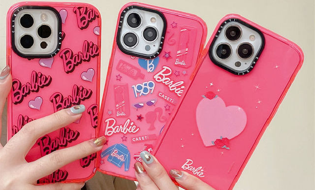 Barbie telefon kılıfı tercihlerinde sınırları zorlayın